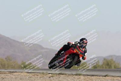 media/Dec-01-2025-Moto Forza (Mon) [[2daa91e15f]]/2-Intermediate Group/Session 2 Turn 9 Entry/